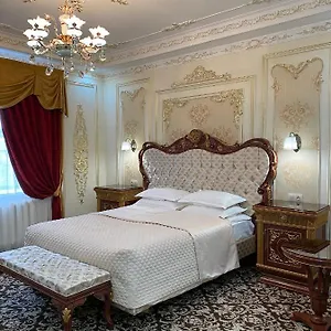 3* Otel Lion